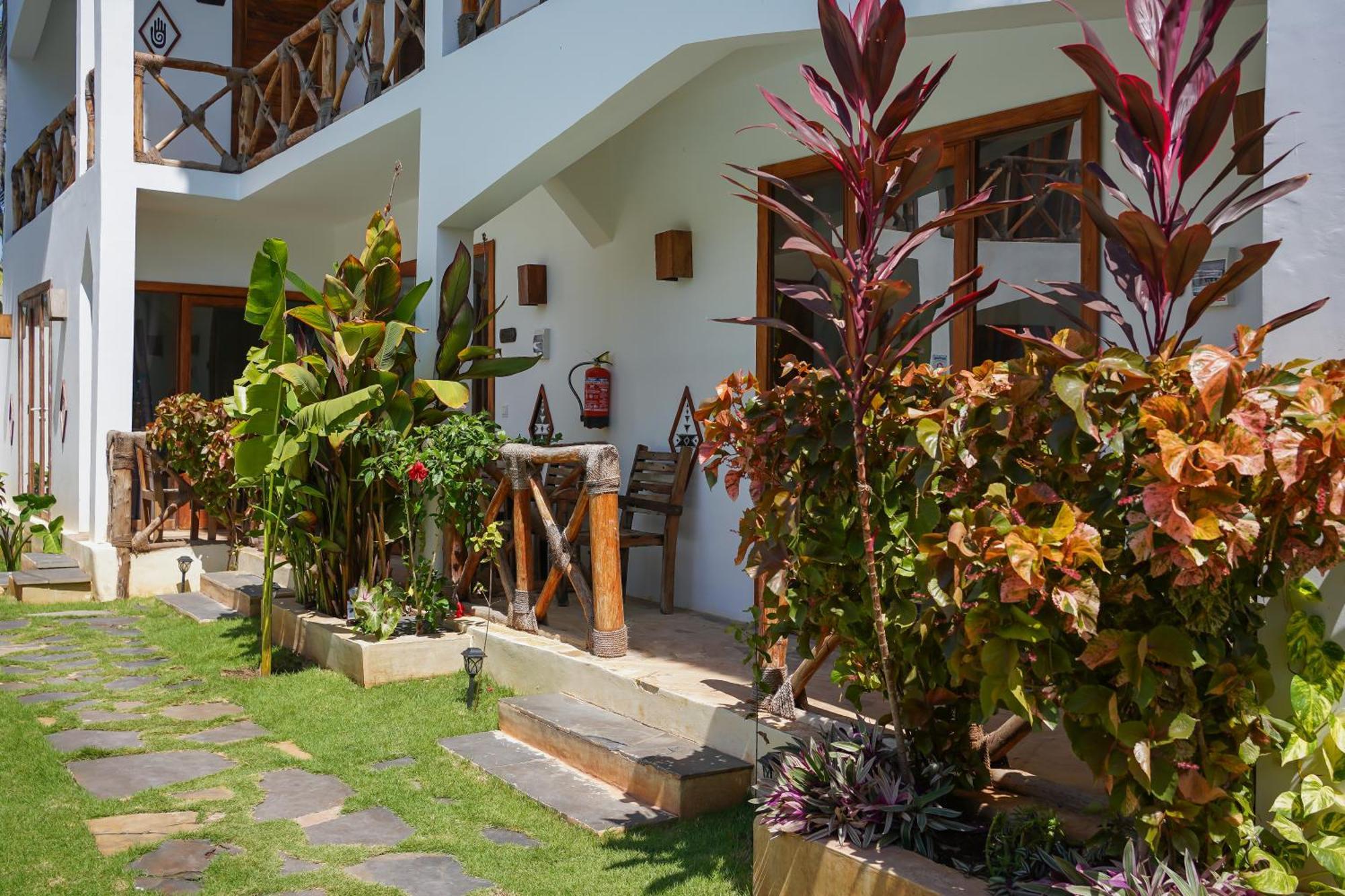 Mambo Cabana Pwani Mchangani Exterior photo