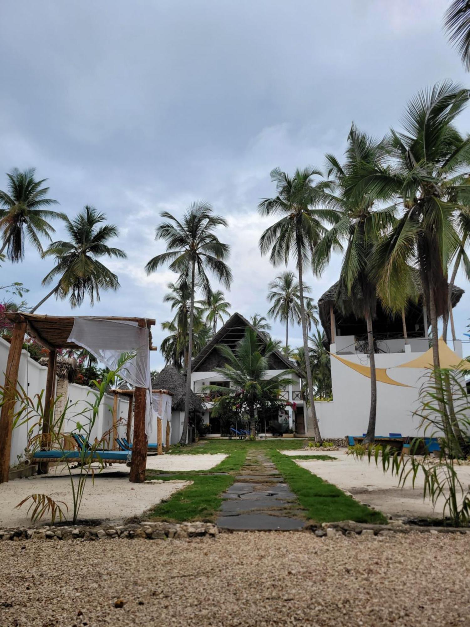 Mambo Cabana Pwani Mchangani Exterior photo