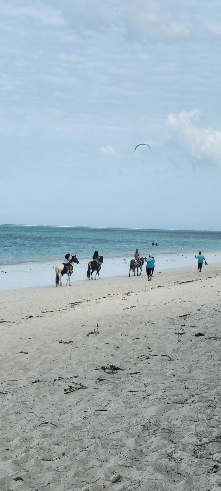 Mambo Cabana Pwani Mchangani Exterior photo